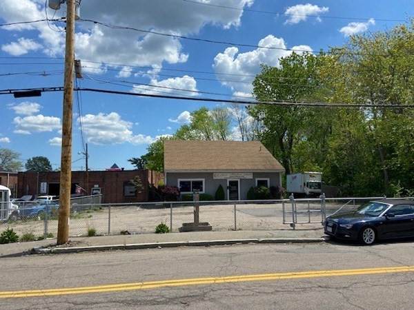 18 Perkins Street - Photo 1