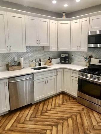385 Centre St - Photo 1