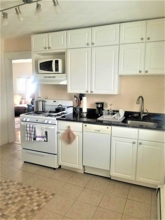 195 Concord Avenue - Photo 1