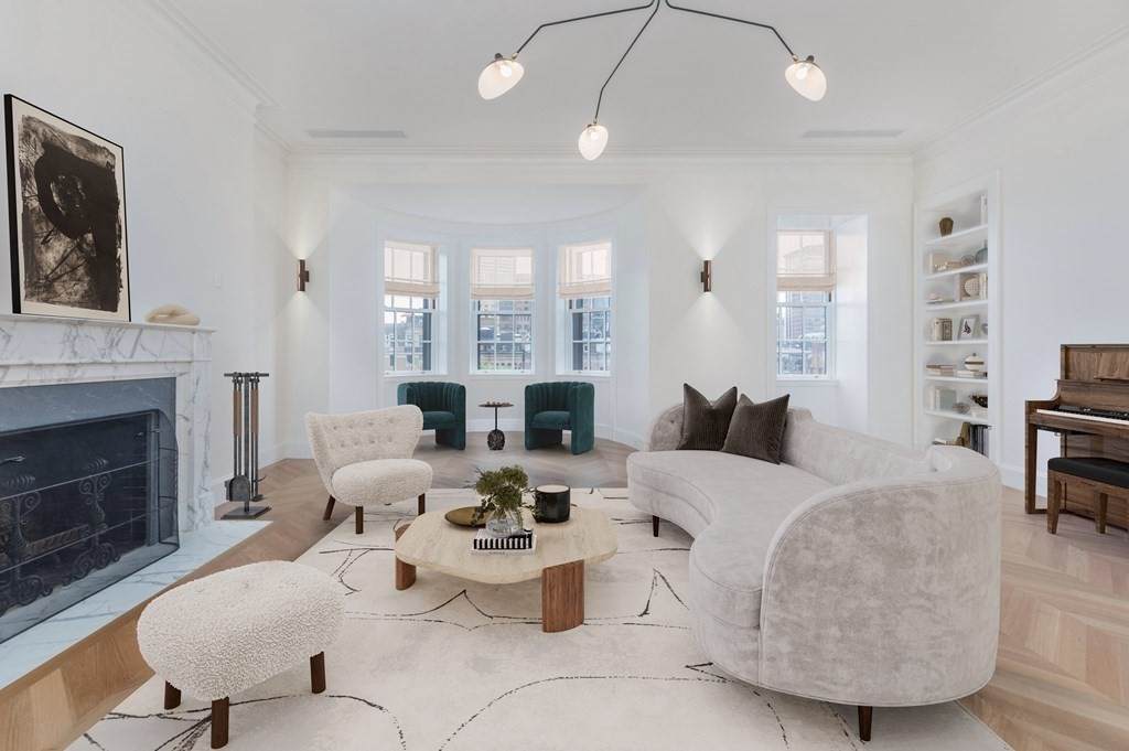 191 Commonwealth Ave - Photo 1
