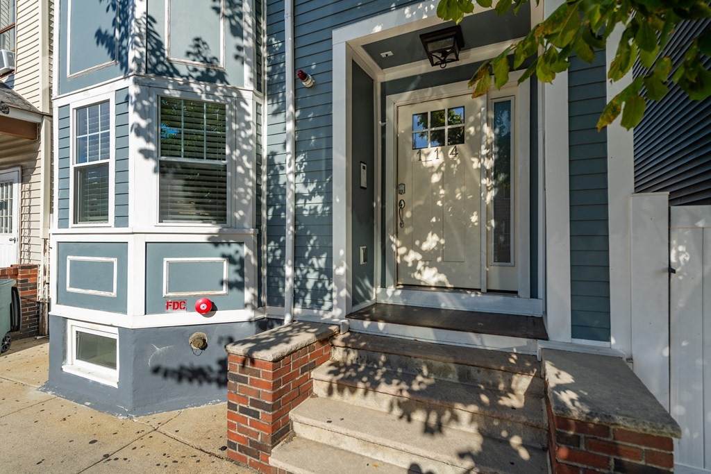 114 Bennington Street - Photo 1