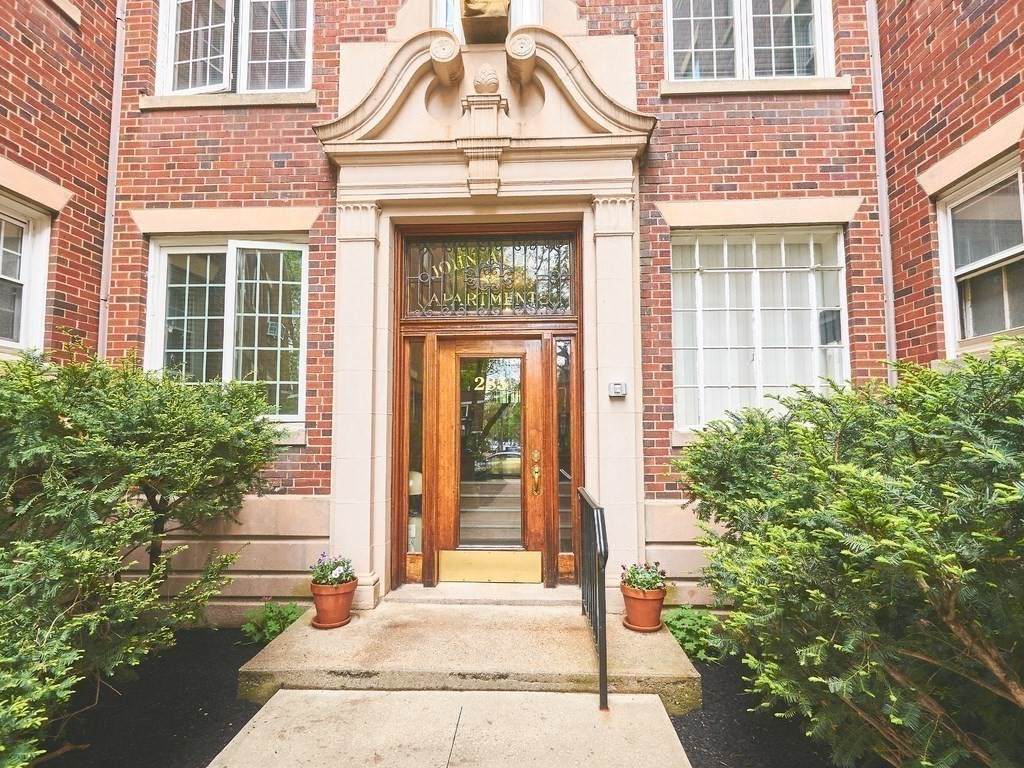 285 Harvard St - Photo 1