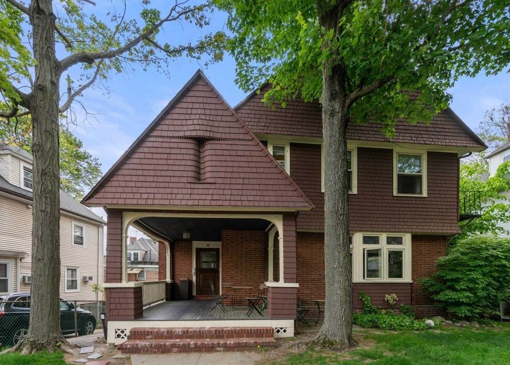 72 Englewood Ave - Photo 1