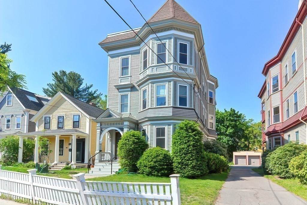 174 Elm St North - Photo 1