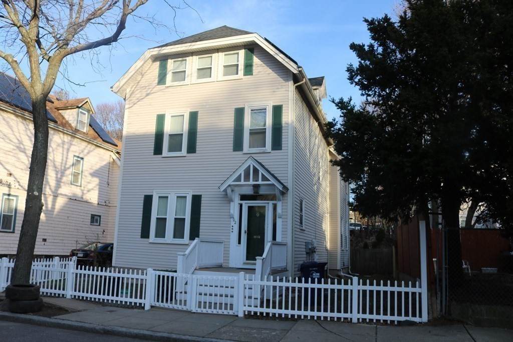 92 Coleman St - Photo 1