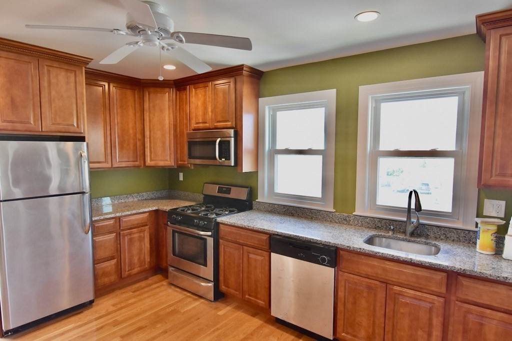 106 Brook Street - Photo 1