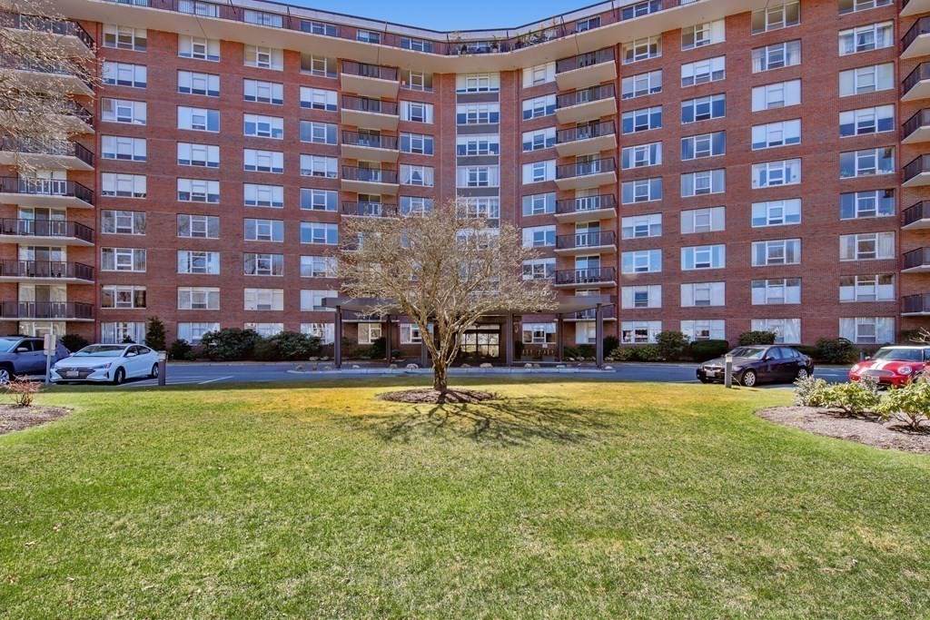 280 Boylston - Photo 1