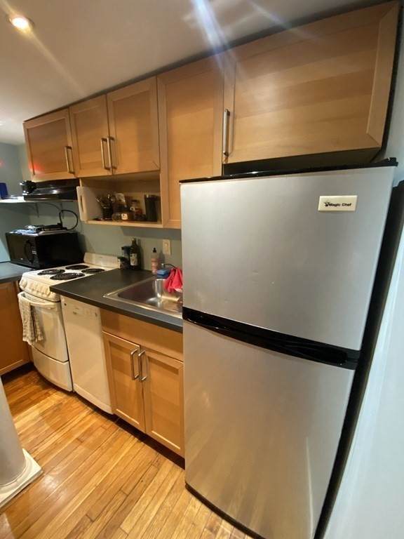 857 Beacon - Photo 1