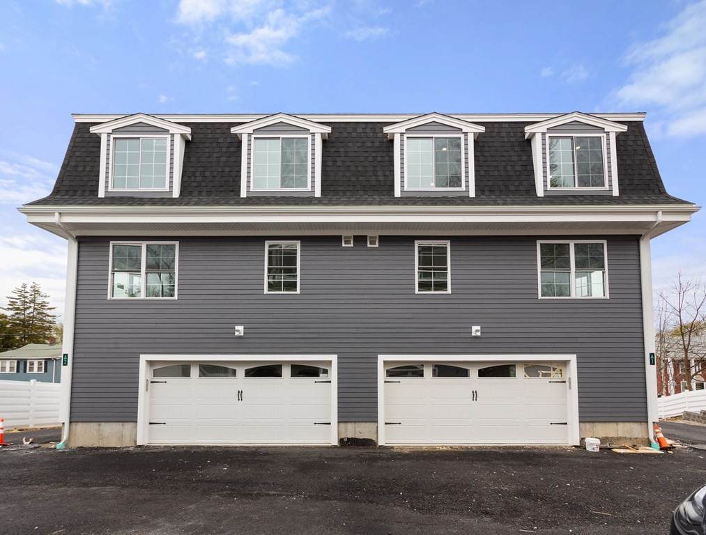 639 Washington Street - Photo 1