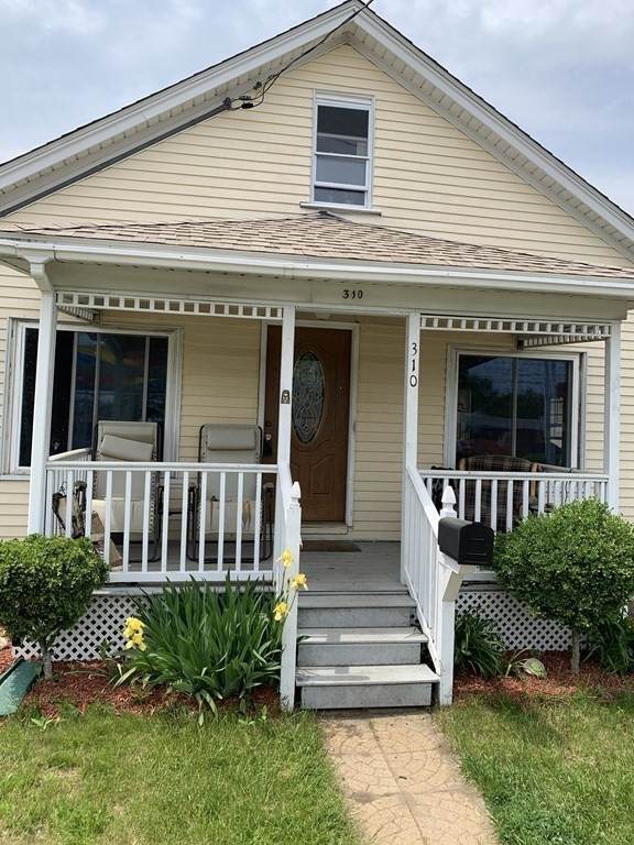 310 Carew St - Photo 1