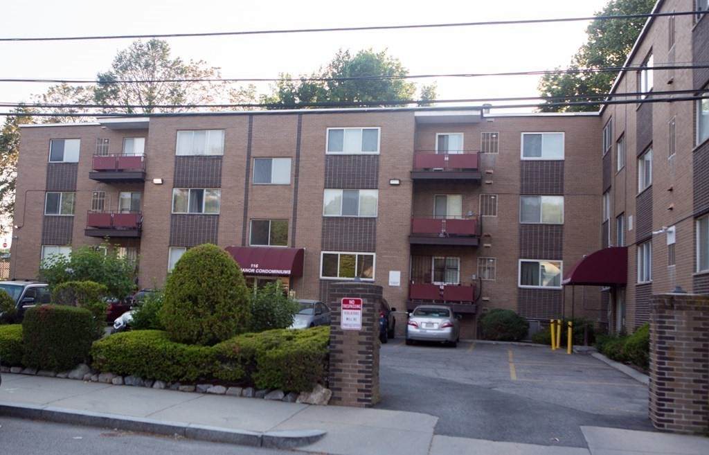 116 Bradlee St - Photo 1