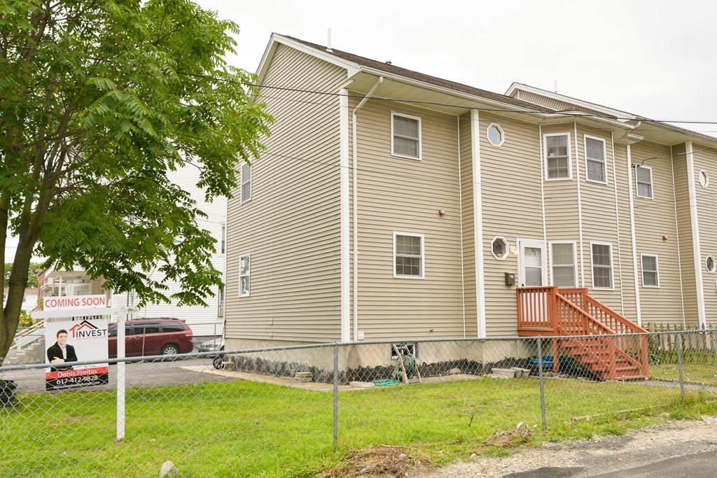 2 Champlain Ave - Photo 1