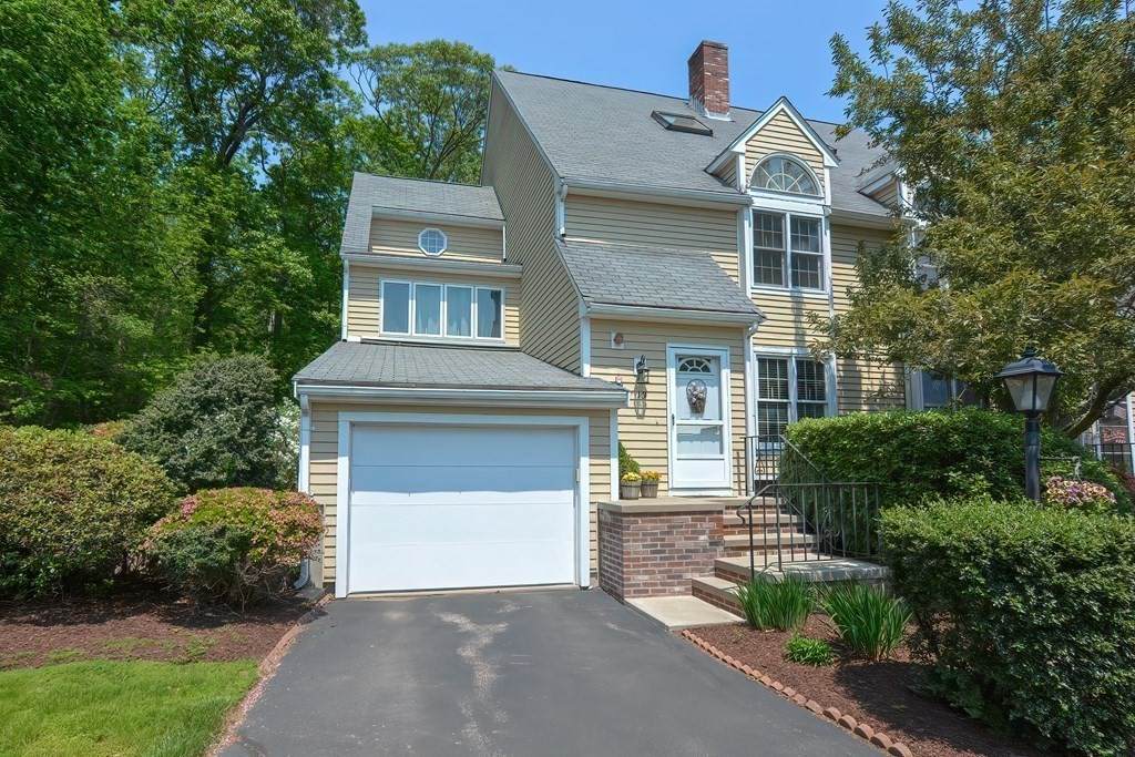 13 Oak Knoll Dr - Photo 1