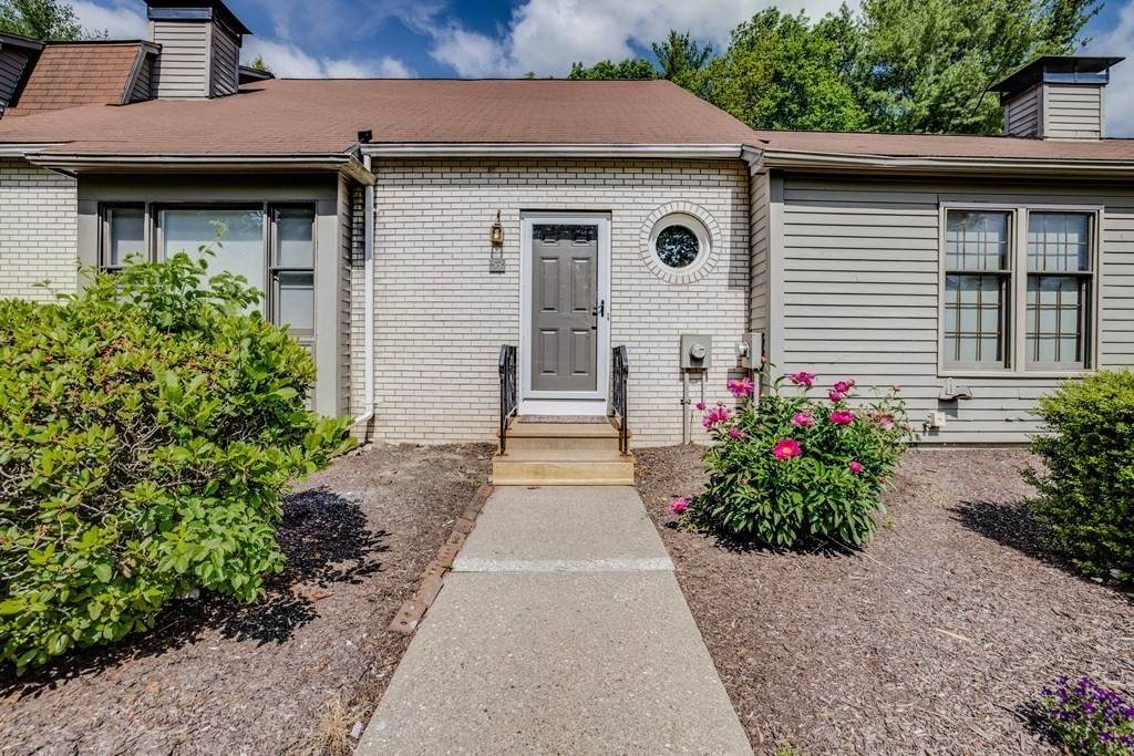 419 Southwick Rd - Photo 1