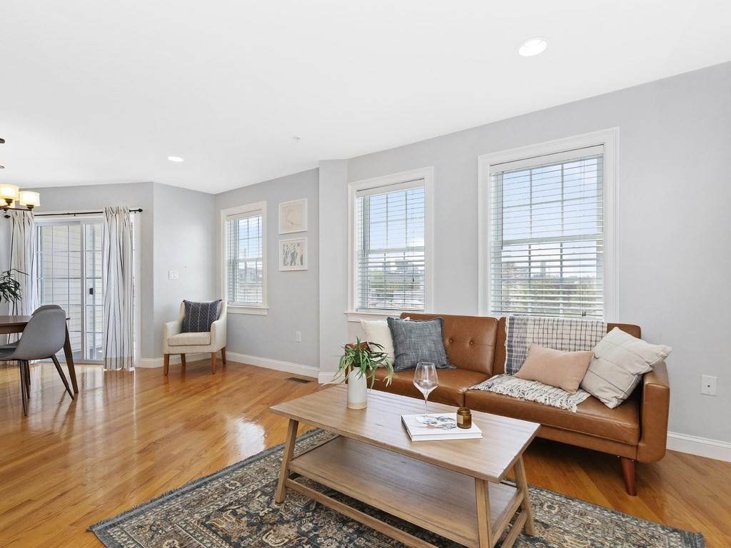 1 Hadley St - Photo 1