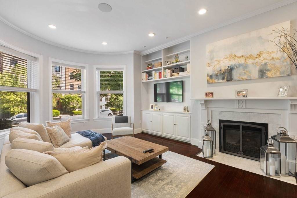 283 Beacon - Photo 1