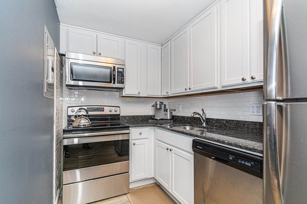 96 Richardson Rd - Photo 1