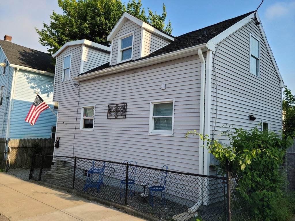 511 Bank St - Photo 1