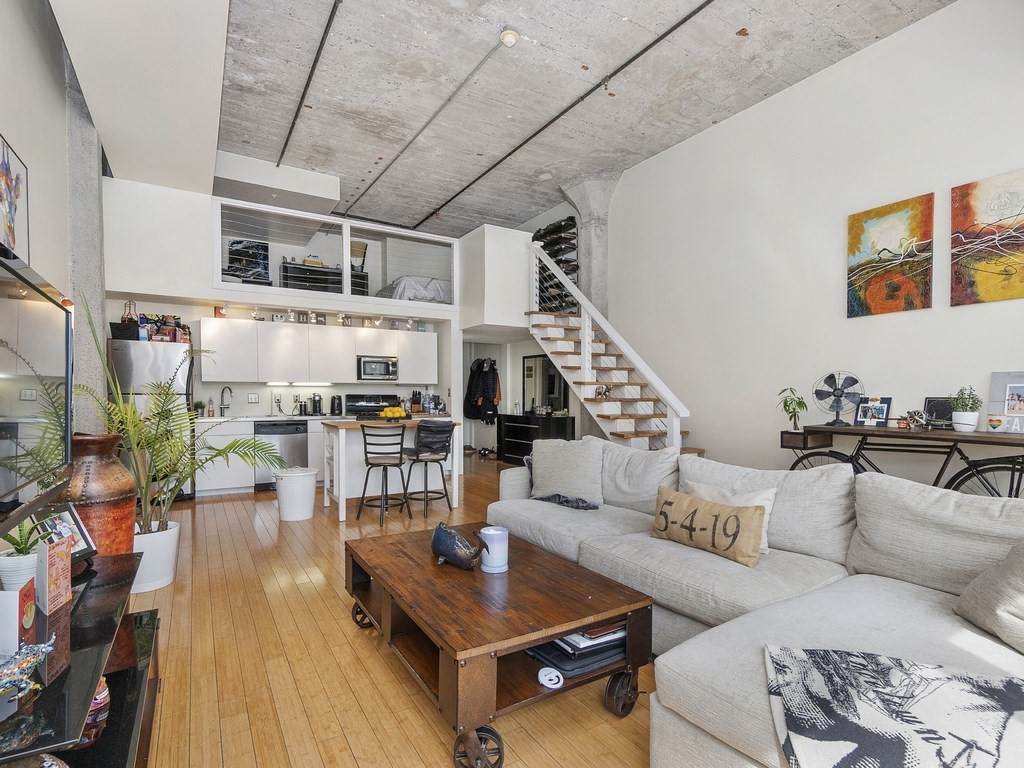 156 Porter - Photo 1