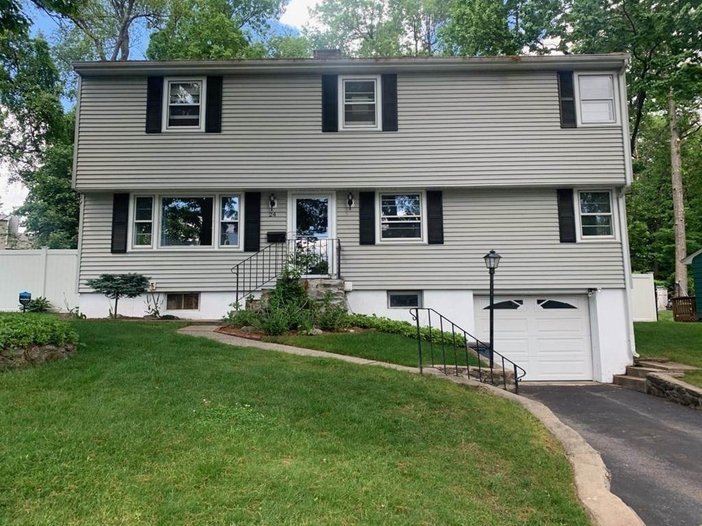 24 Saratoga Dr - Photo 1