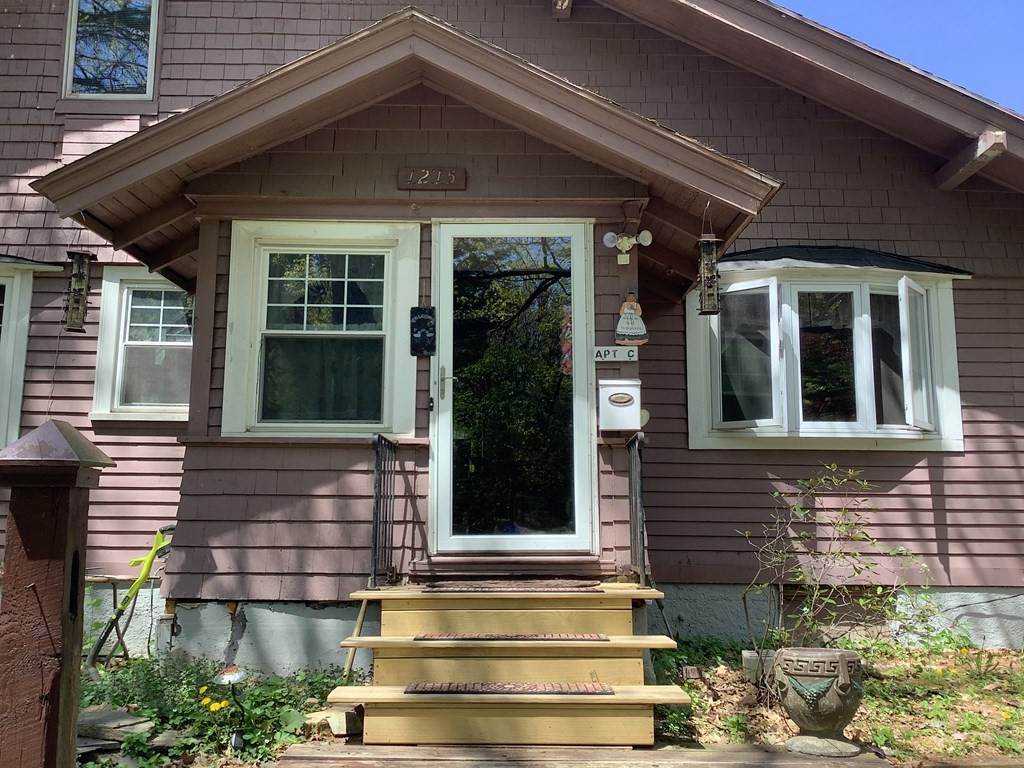 1219 Dalton - Photo 1