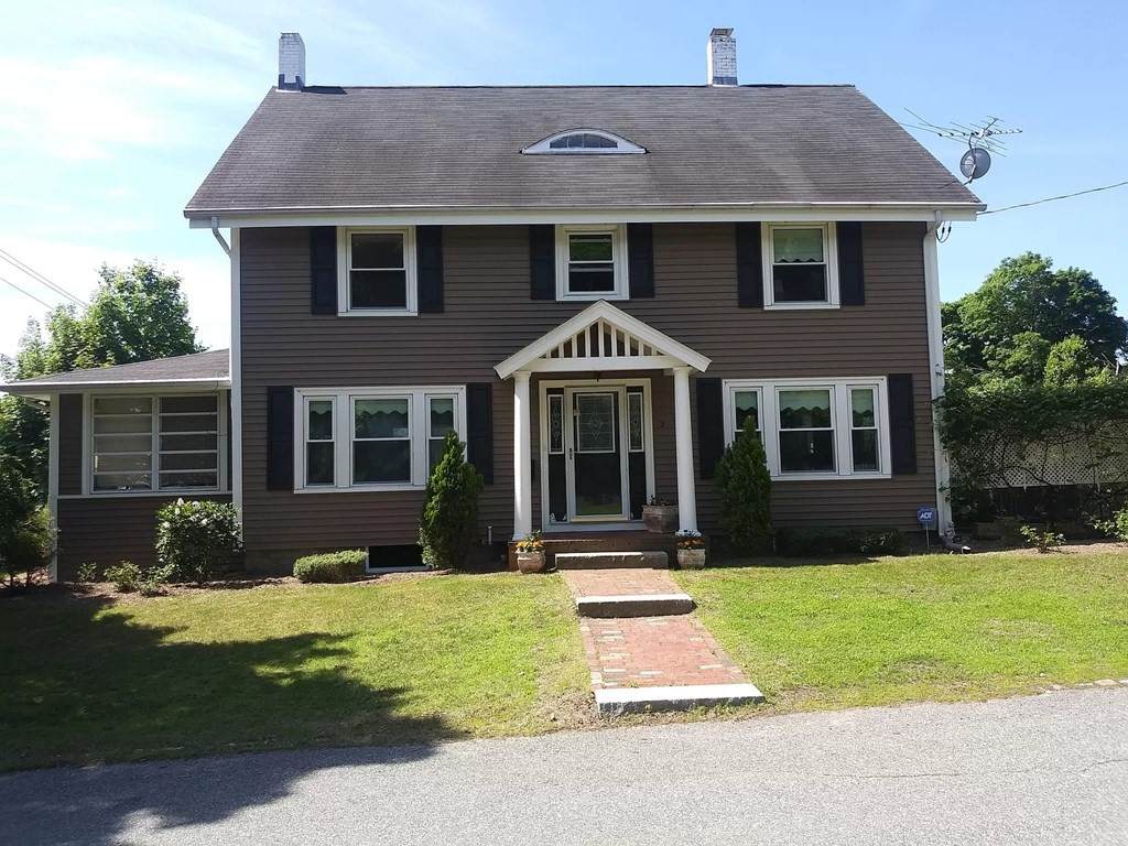 4 Maple St - Photo 1