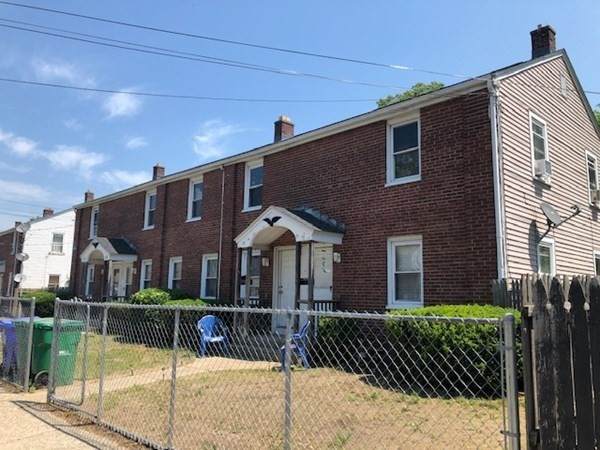 11-17 Putnam Circle - Photo 1