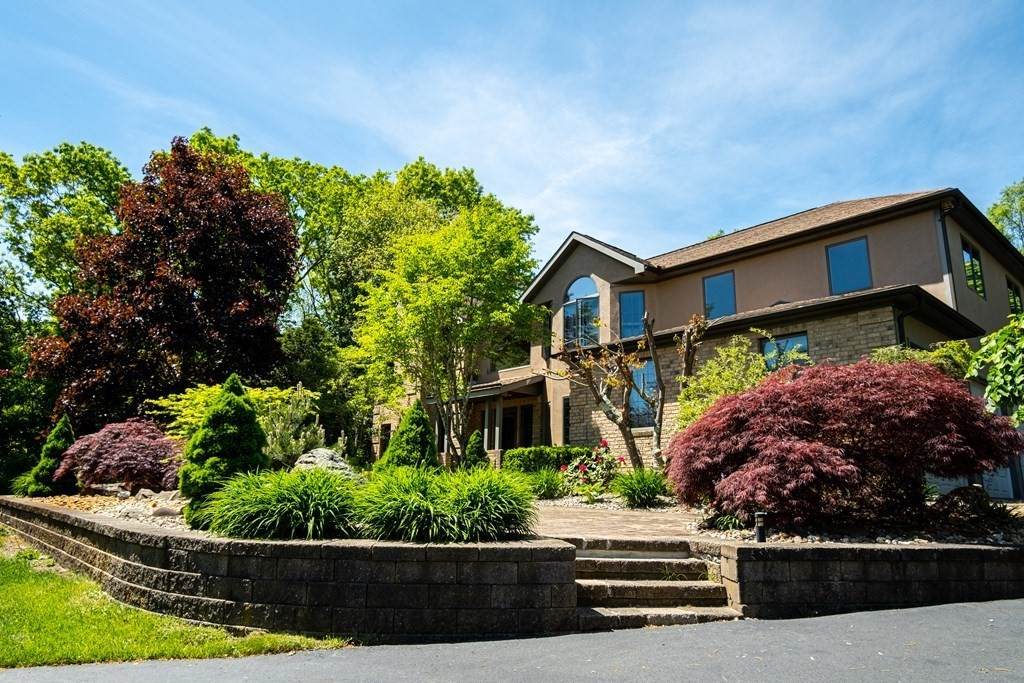 22 Columbine Rd - Photo 1