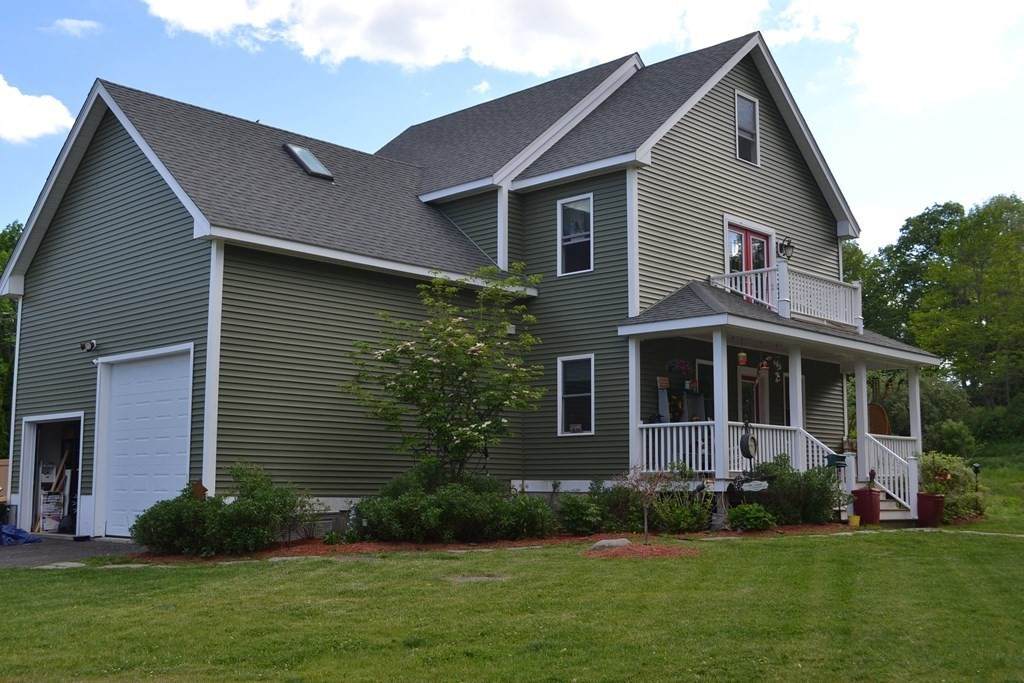 498 Rochdale St - Photo 1