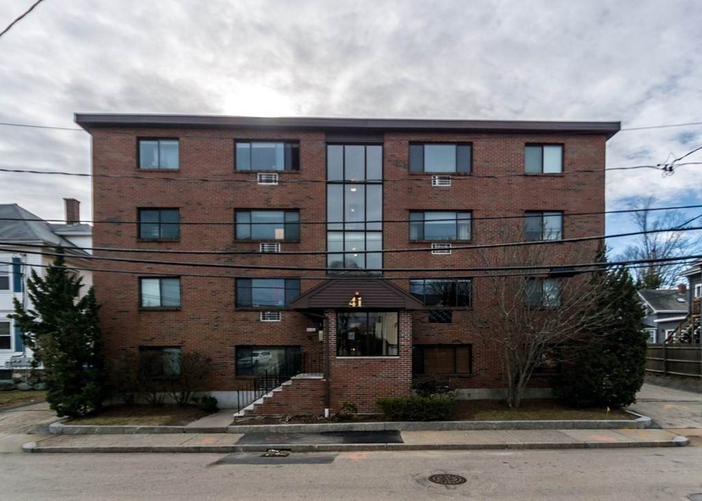 41 Walnut St - Photo 1
