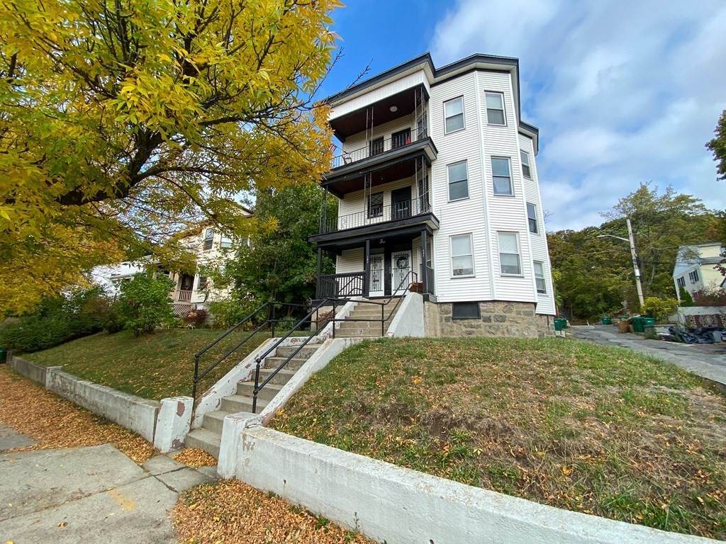 181 Fellsway W - Photo 1