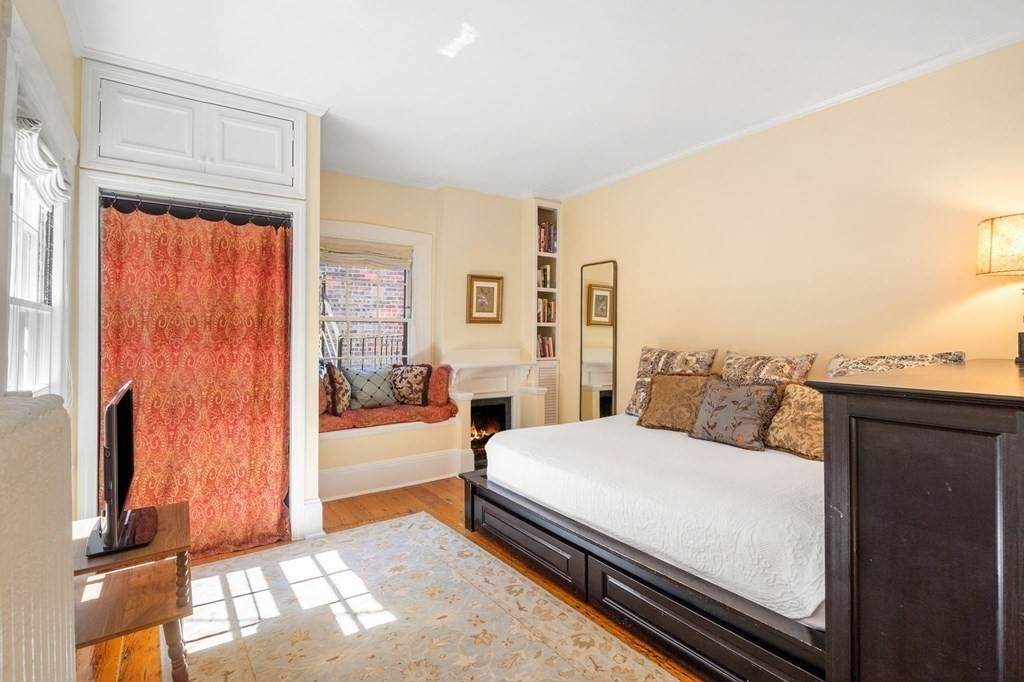 51 Hancock St - Photo 1
