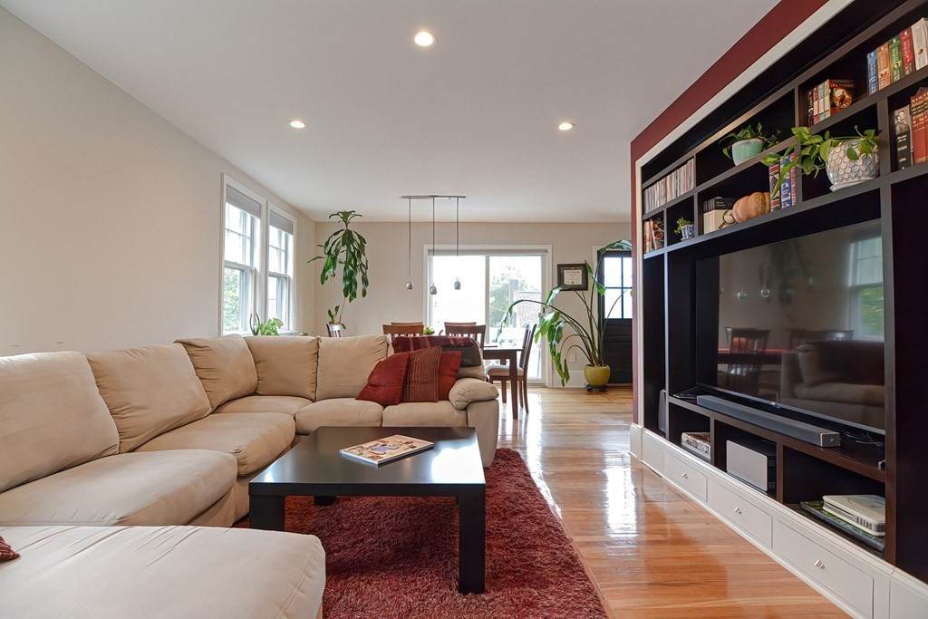 26 Parker - Photo 1