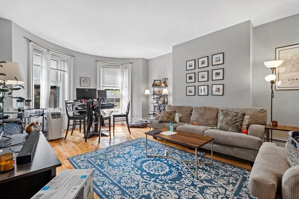 19 Upton Street - Photo 1