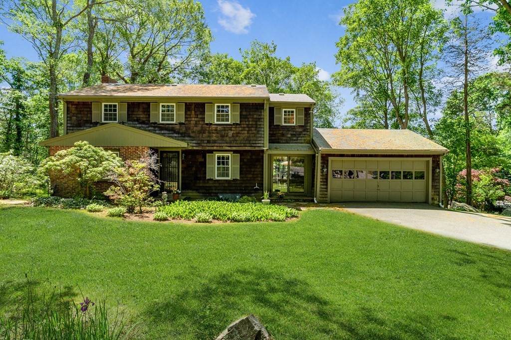 35 Forest Avenue - Photo 1