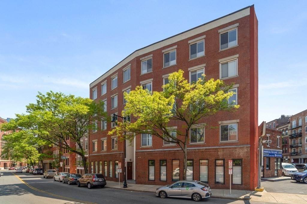 414 Commercial Street - Photo 1