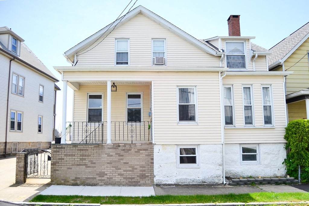 8 Sears St - Photo 1