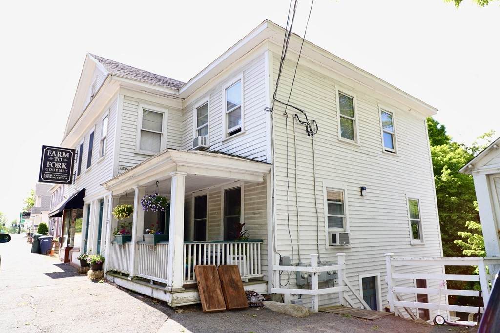 1219-1225 Main St - Photo 1
