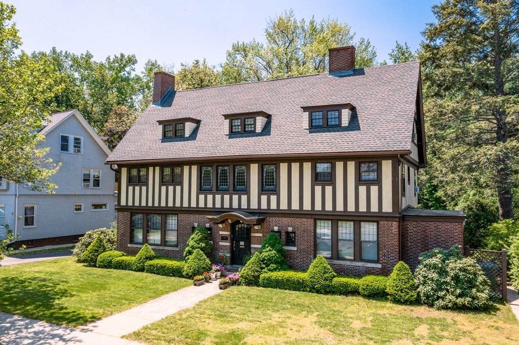 190 Fort Pleasant Ave - Photo 1