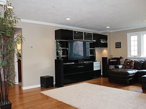 141 Willard St - Photo 1