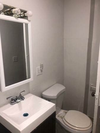 8 Ogden - Photo 1