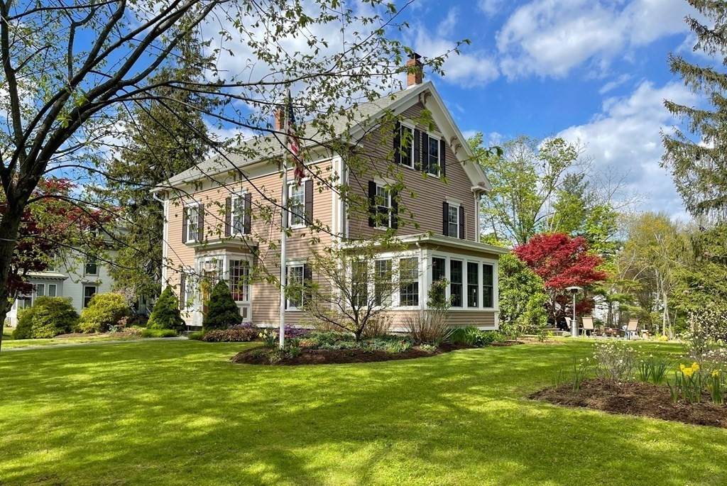 19 Gilbert St - Photo 1