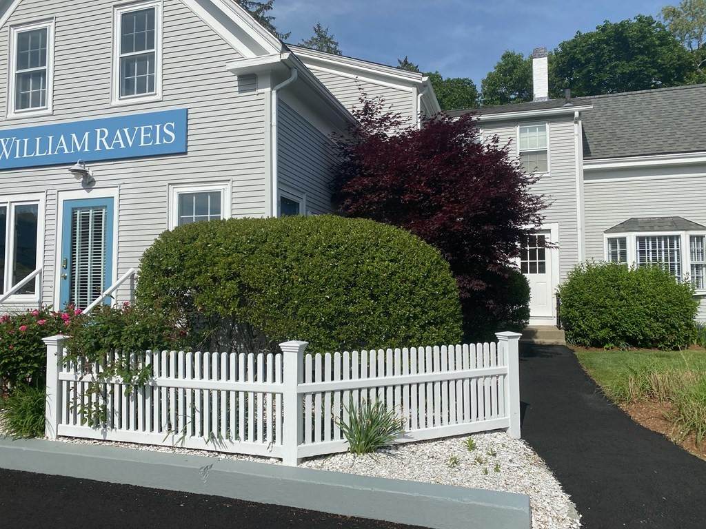 53 Railroad Ave - Photo 1
