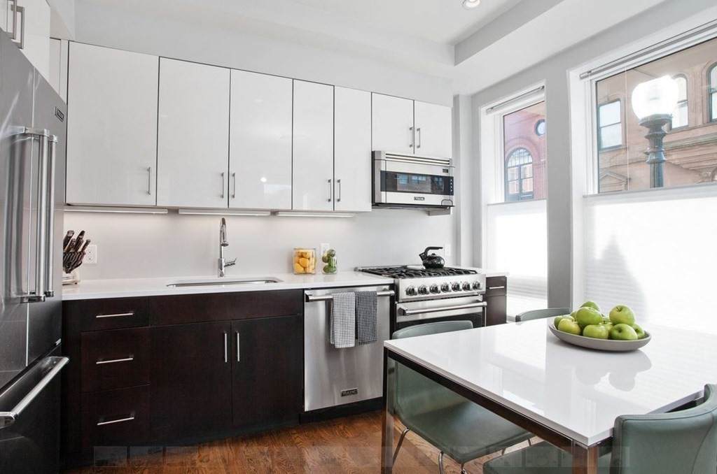 1672 Washington Street - Photo 1