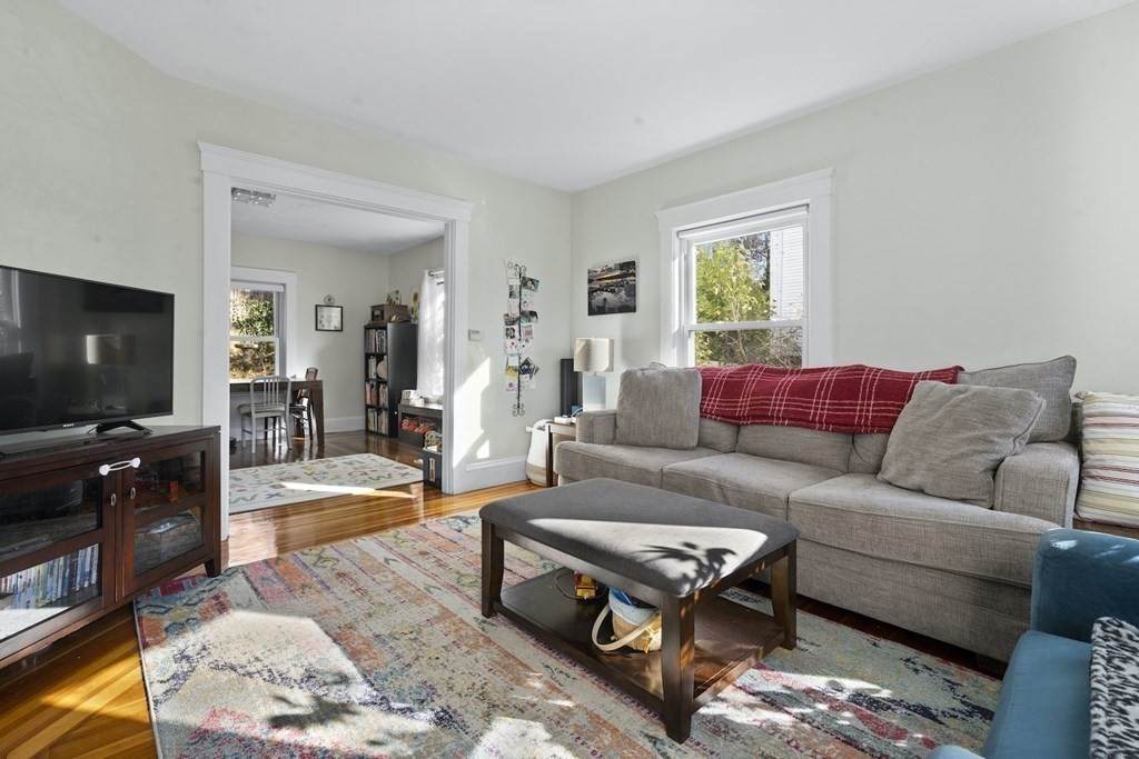 1146 Chestnut Street - Photo 1