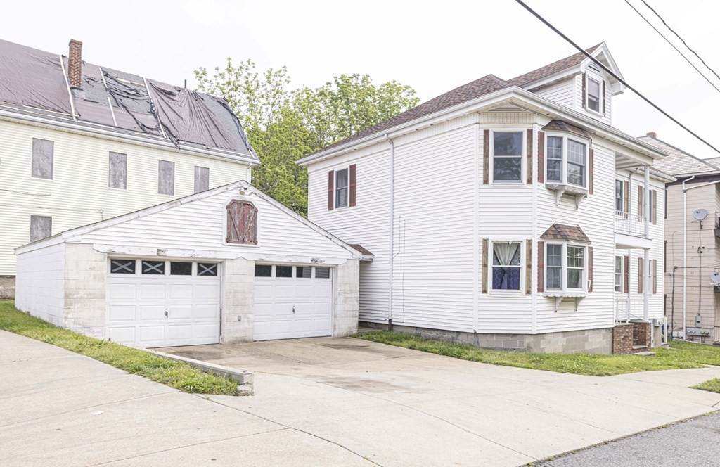 449 Cedar Grove St - Photo 1