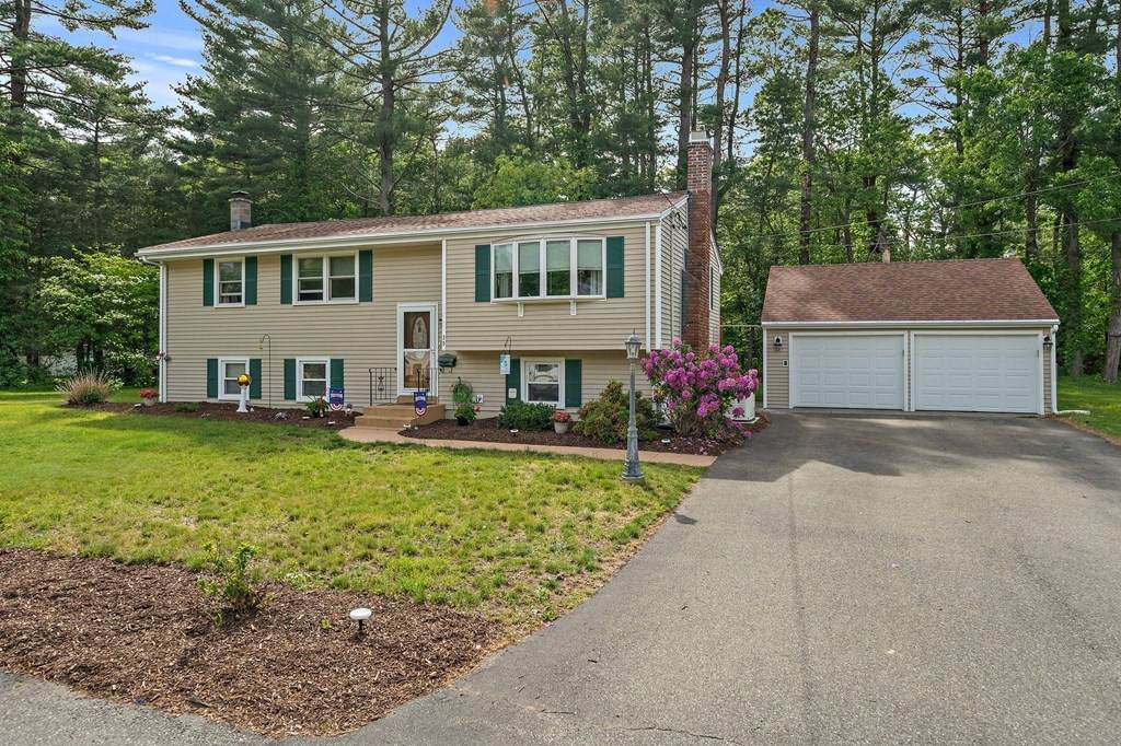 39 Barry Rd - Photo 1