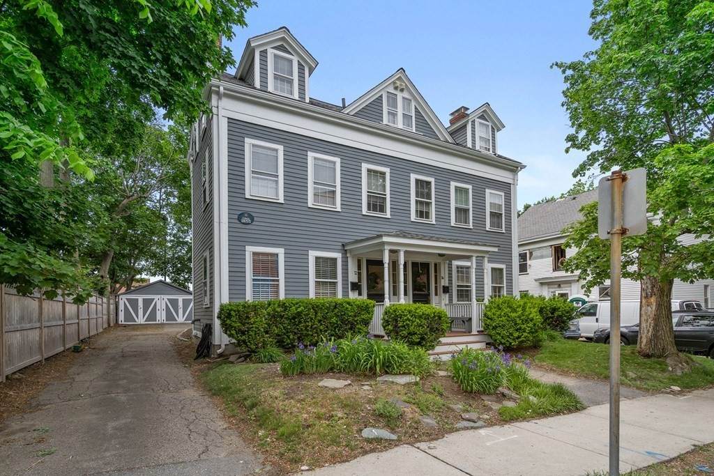 12 Schouler Ct - Photo 1