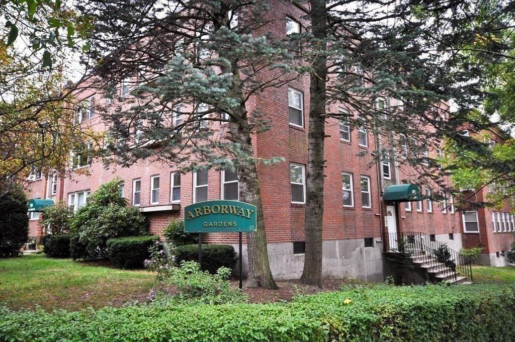 495 Arborway - Photo 1
