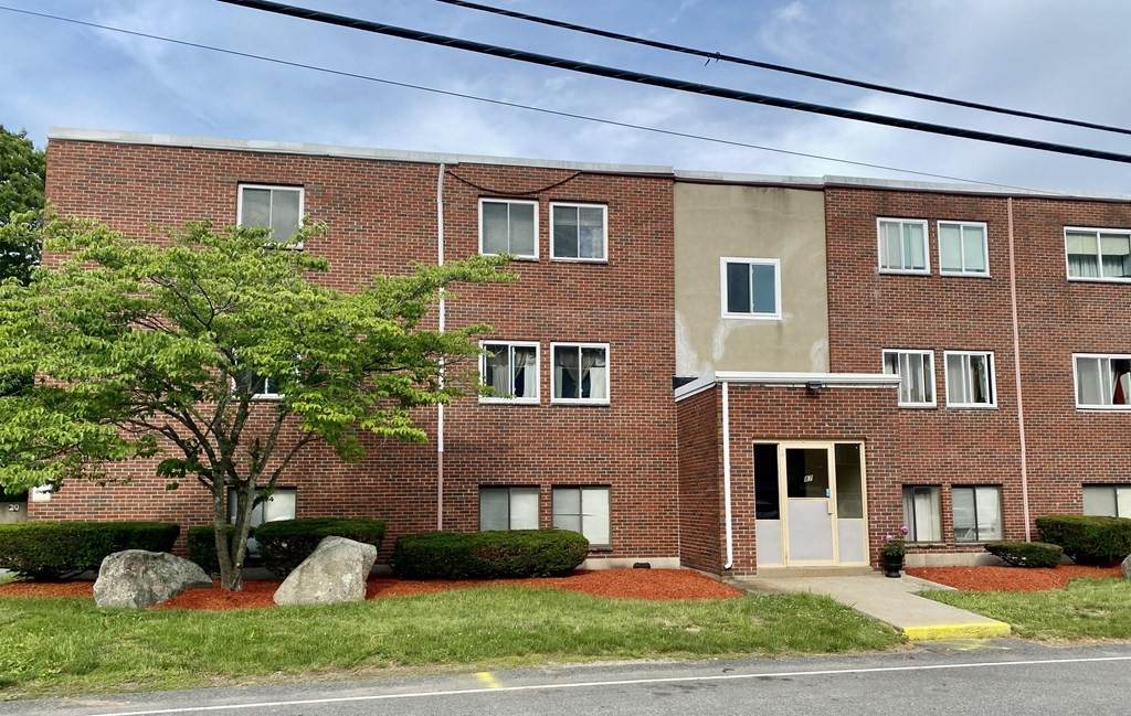87 Colonel Bell Dr - Photo 1